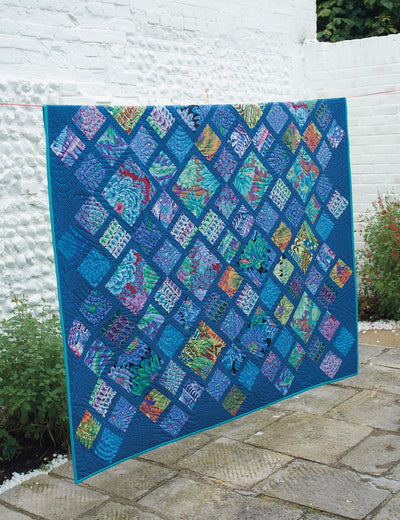 Quilts from Quarters: 12 Clever Quilt Patterns to Make From Fat or Long Quarters by Pam and Nicky Lintott