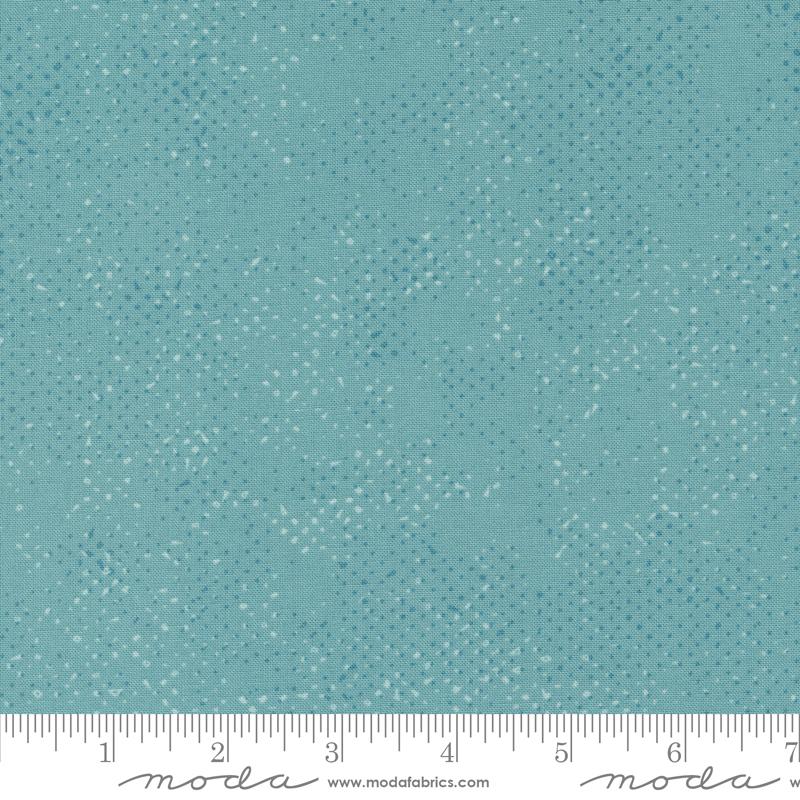 DUSTY TEAL Spotted by Zen Chic, Moda