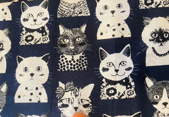 NAVY Cat faces Hokkoh Printed Lawn from KOKKA